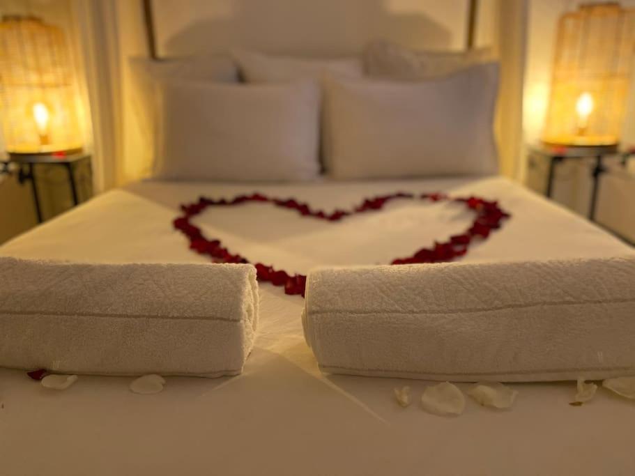 Guest House Privee Ezanville Bagian luar foto