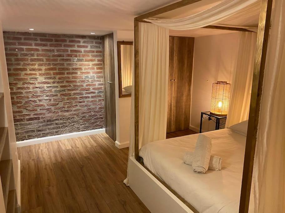 Guest House Privee Ezanville Bagian luar foto
