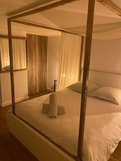 Guest House Privee Ezanville Bagian luar foto
